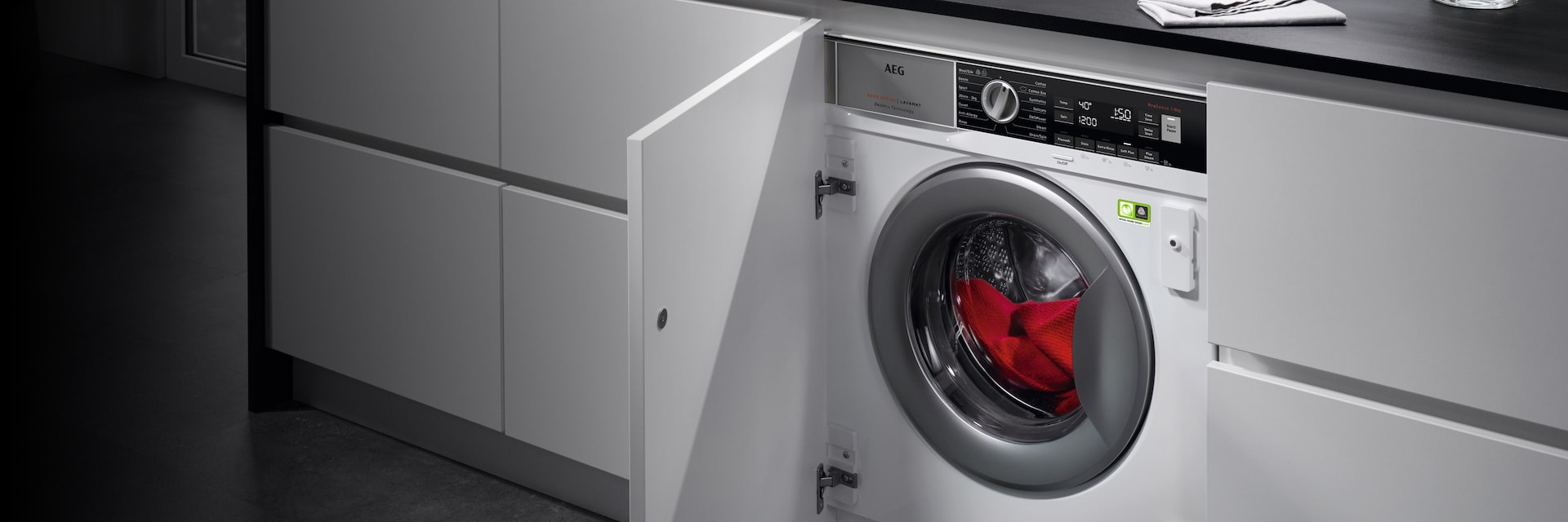 AEG integrated wahing machine